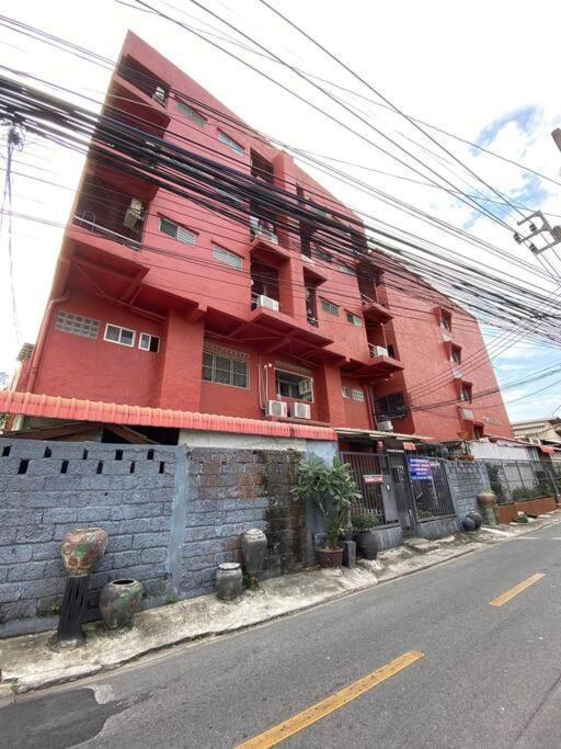 Ratanawong Place 823 Bangkok Luaran gambar